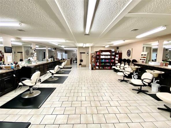 405 N Eufaula Ave, Coweta, OK 74429